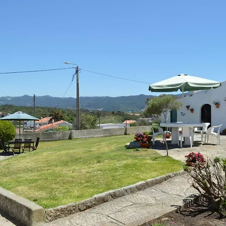 Casalinho De Santo Antonio Bed & Breakfast 3*